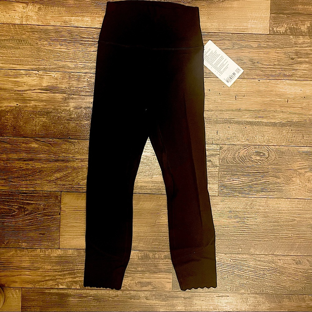 Align HR pant 25” scalloped hem